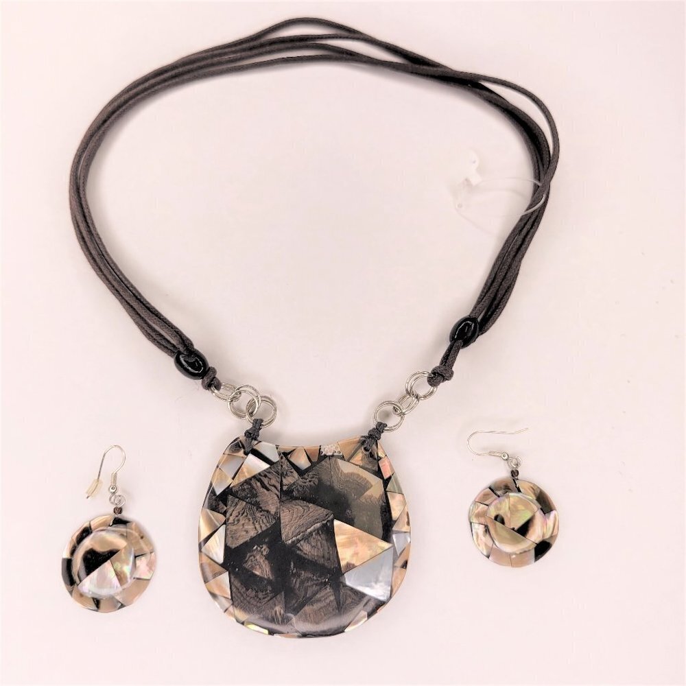 Large Fashion Pendant Necklace with Earrings Set